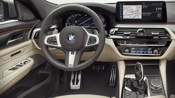 acabamento-bmw-m6 BMW M6 - Preço, Ficha Técnica, Fotos