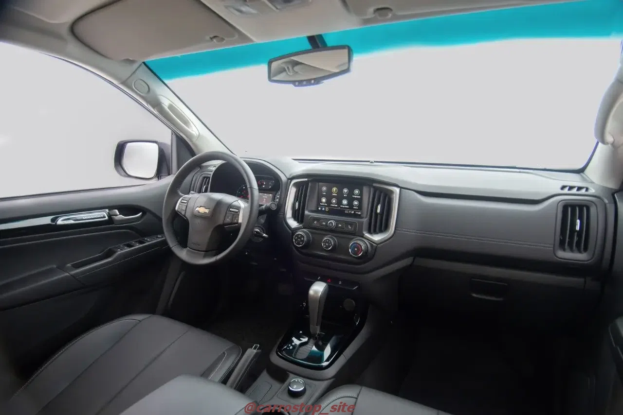 interior-chevrolet-s10-midnight-2024-1 Nova Chevrolet S10 2024 - Com toda tecnologia atual, confira sua ficha técnica