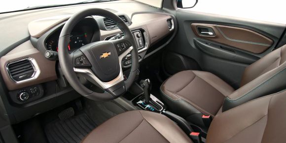 interior-chevrolet-spin Chevrolet Spin - Preço, Ficha Técnica, Fotos