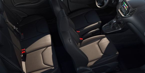interior-ford-ka-sedan Ford KA Sedan - Preço, Ficha Técnica, Fotos