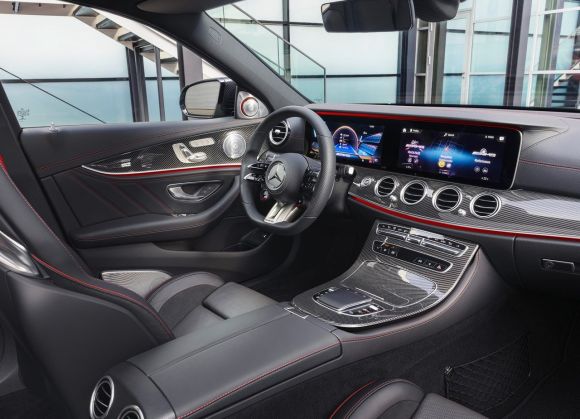 interior-mercedes-amg Mercedes AMG - Preço, Ficha Técnica, Fotos