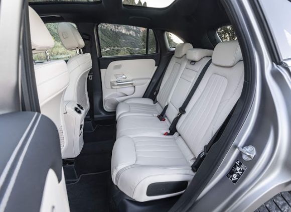 interior-mercedes-classe-gla Mercedes Classe GLA - Preço, Ficha Técnica, Fotos