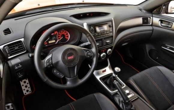 interior-subaru-impreza Subaru Impreza - Preço, Ficha Técnica, Fotos
