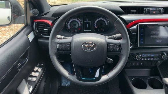 painel-toyota-hilux-sport-7 Toyota Hilux - Preço, Ficha Técnica e Fotos da Picape mais vendida