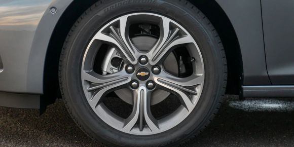 rodas-cruze-sport Chevrolet Cruze Sport - Preço, Ficha Técnica, Fotos