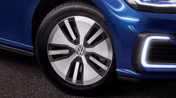 rodas-golf-gte Volkswagen Golf GTE - Preço, Ficha Técnica, Fotos